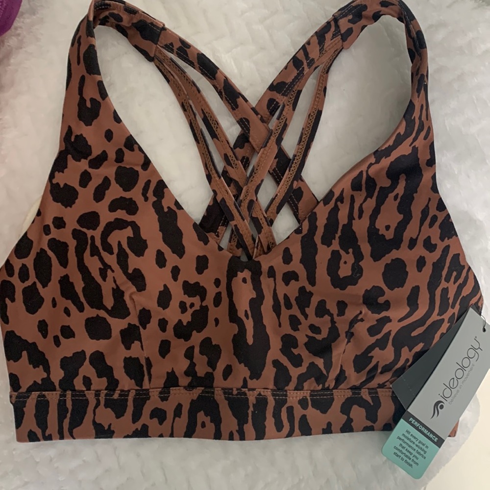 Sports bra